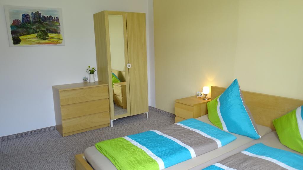 Ferienwohnung "Moeller" Rathmannsdorf Bagian luar foto